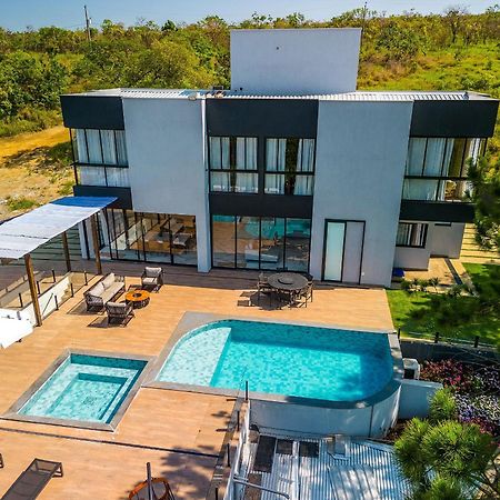 Pousada Com Piscina, Jacuzzi E Com Vista Em Capitolio - Casa Decore Exterior photo