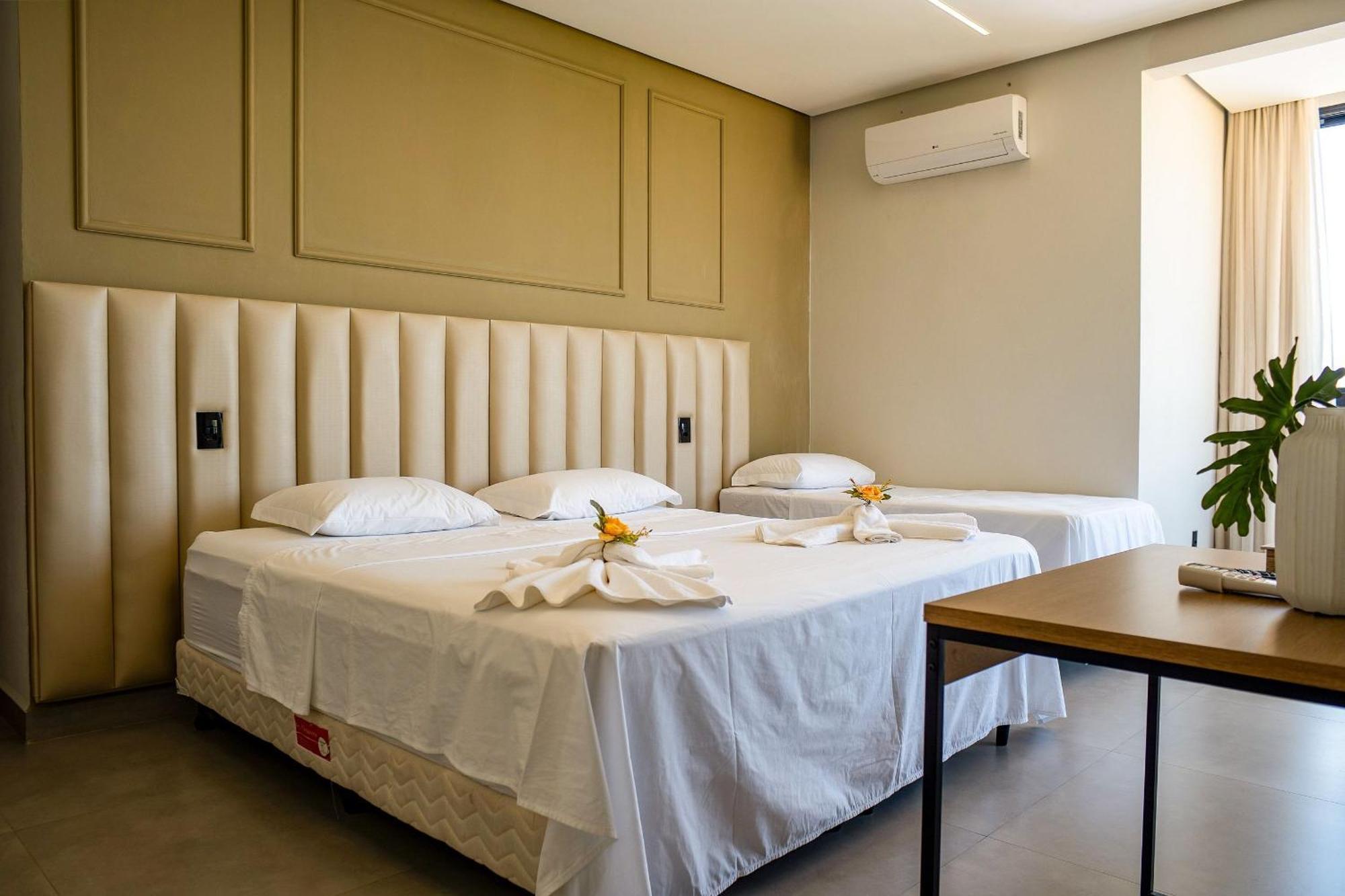 Pousada Com Piscina, Jacuzzi E Com Vista Em Capitolio - Casa Decore Exterior photo