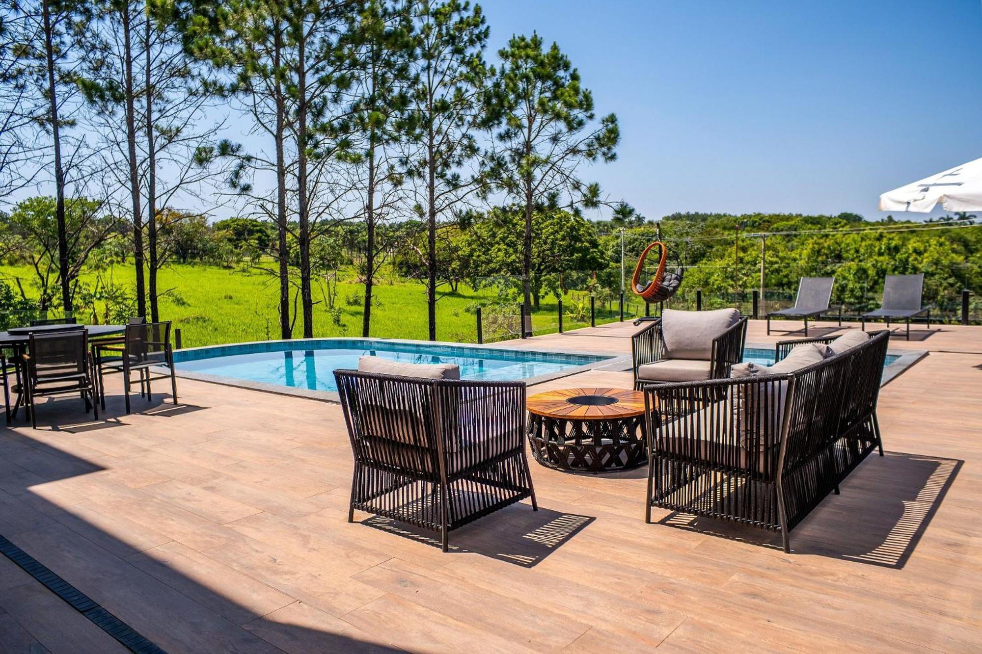 Pousada Com Piscina, Jacuzzi E Com Vista Em Capitolio - Casa Decore Exterior photo