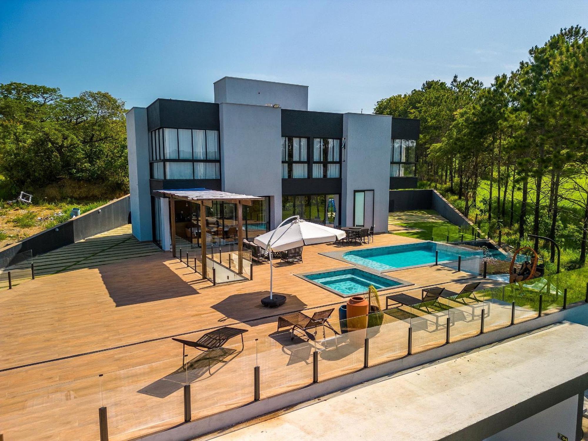 Pousada Com Piscina, Jacuzzi E Com Vista Em Capitolio - Casa Decore Exterior photo